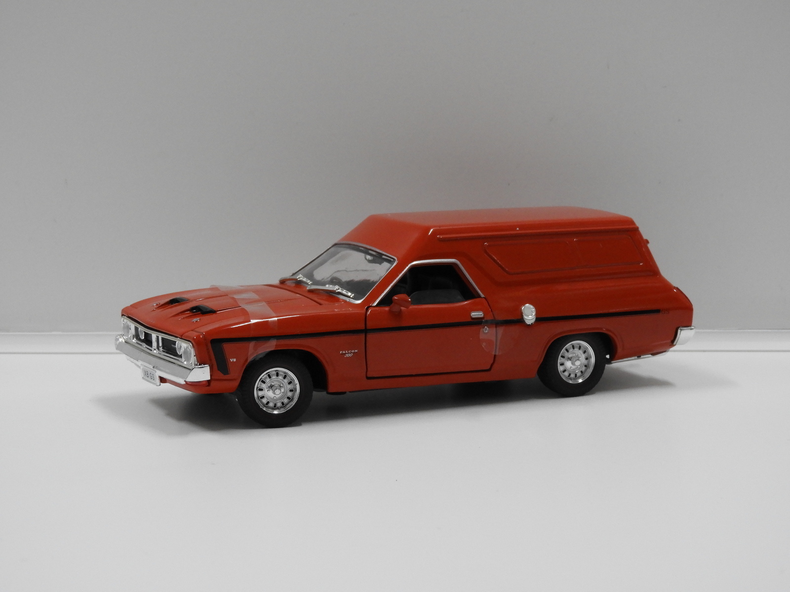 1:32 scale Diecast Falcon XB GS Panel Van in Red Pepper by Oz Legends