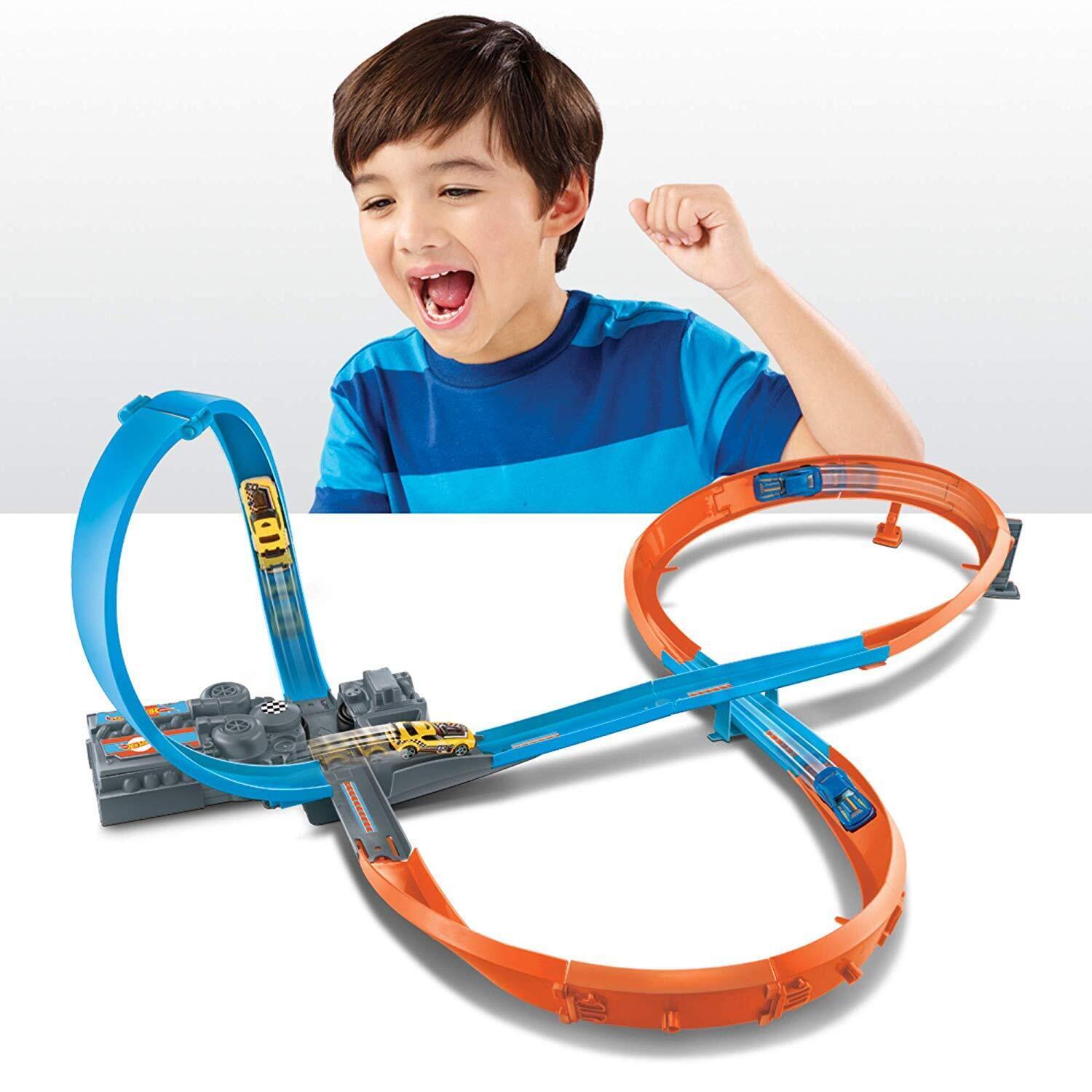 Hot wheels x2586 hot sale figure 8 raceway