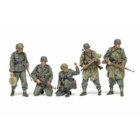 Tamiya 1:35 Military Figures German Infantry Set (Late WWII) Model Kit 35382