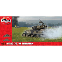 Airfix M4A3(76)W Sherman tank 1:35 scale plastic model kit A1365 **