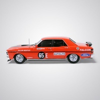 DDA Spectra Rides 65E XY GTHO Falcon 1:24 Scale Plastic Light Up Vehicle DDALU18