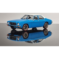 DDA Super Blue HQ Kingswood 4 Door 1:24 Scale Diecast Model Vehicle DDA311