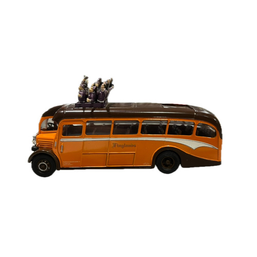 Corgi Classics Finglands AEC Regal Coach Set 332001