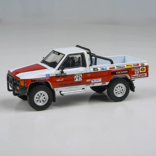 Para64 Toyota Hilux 1987 Mojave 250 1:64 Scale Diecast Model Car PA-55527