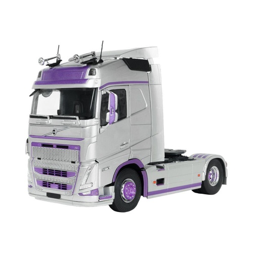 Solido 2023 Volvo Truck FH Globetrotter XL 1:24 Scale Diecast SOLS2400105