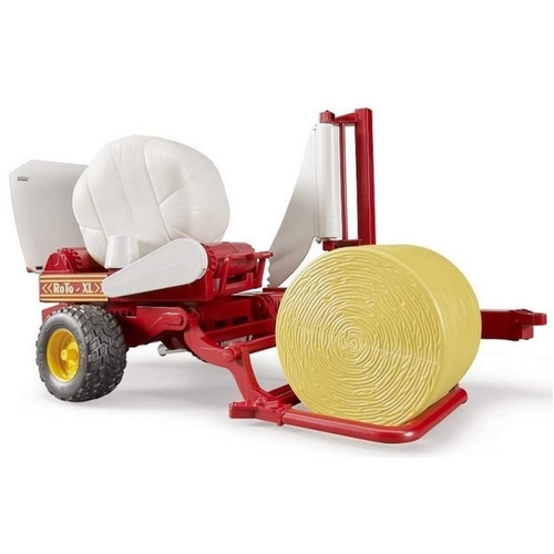 Bruder Bale Wrapper with Round Bales 1:16 Scale 02122