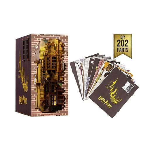 Revell Book Nook Miniature World - Harry Potter: Diagon Alley 00530