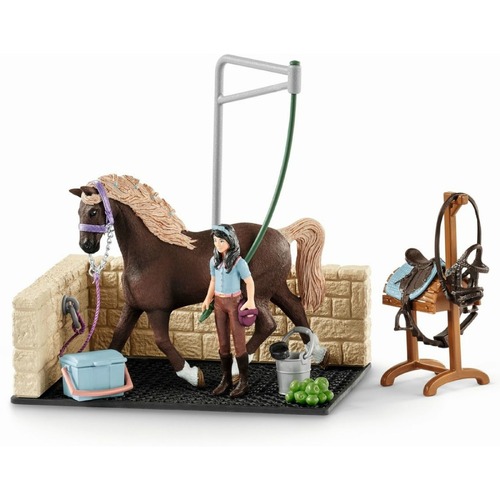 Schleich Horse Club Washing Area with Emily and Luna Toy Figure SC42438