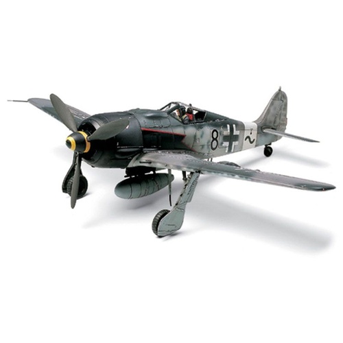 Tamiya 1:48 Focke-Wilf Fw190 A-8/A-8 R2 Model Kit 61095