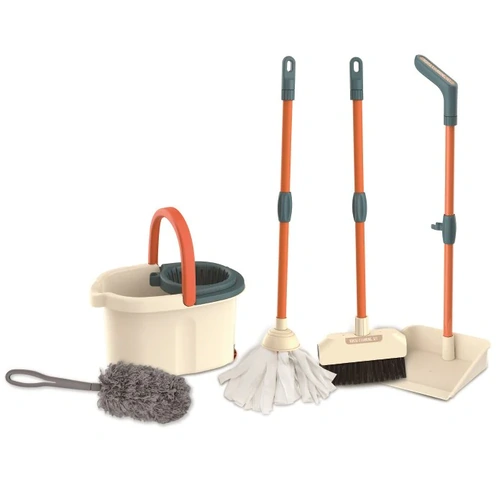 Little Helpers House Cleaning Set E69182510