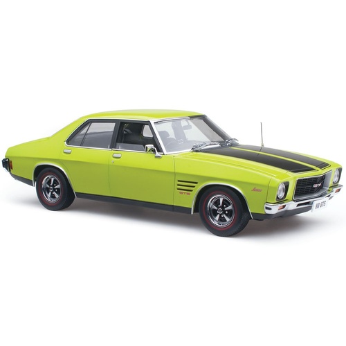 Classic Carlectables Holden HQ Monaro GTS Sedan Barbados Green 1:18 Scale Diecast Vehicle 18839