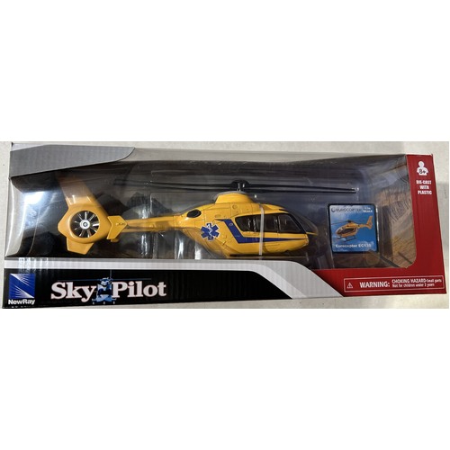 New Ray Sky Pilot Civilian Diecast Helicopter - Eurocopter EC135 [Colour: Yellow]