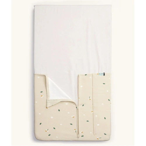 ergoPouch Bedside Sleeper Hug Me Blanket/Tuck Sheet 0.2 TOG/1.0TOG - Daisy Sprinkle