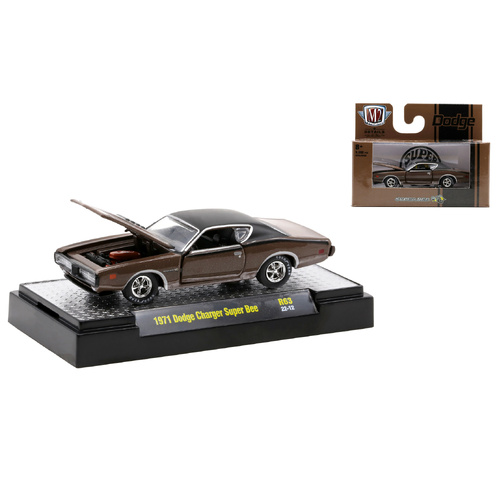 M2 Machines Detroit Muscle 1971 Dodge Charger Super Bee 1:64 Scale R63 22-12